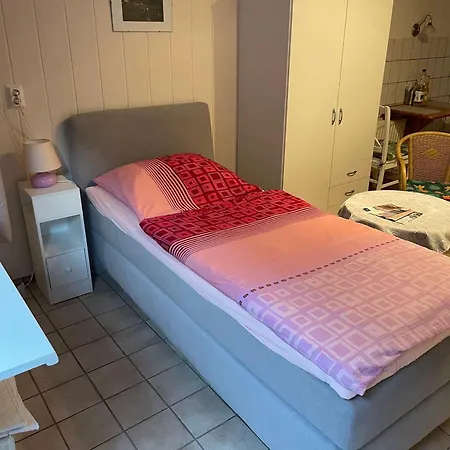 Apartament Haus-halliger-appartment-helle-souterrain